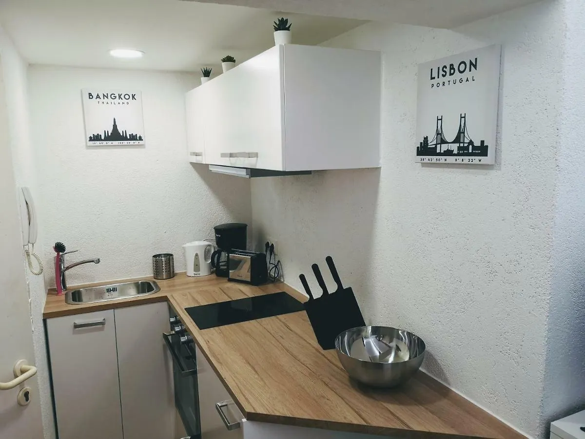 Apartment Deluxe Innsbruck Town Studio